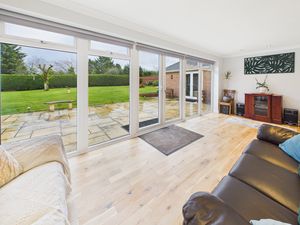 Sun Room- click for photo gallery